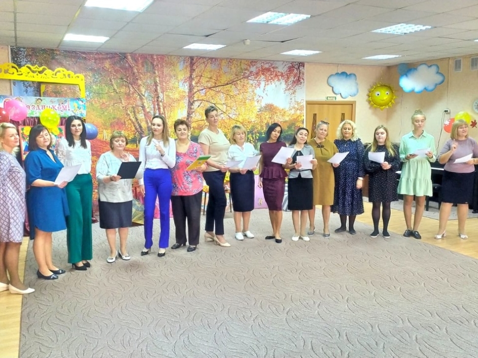 Дарят детям частичку своего сердца y6BmW_reoVI