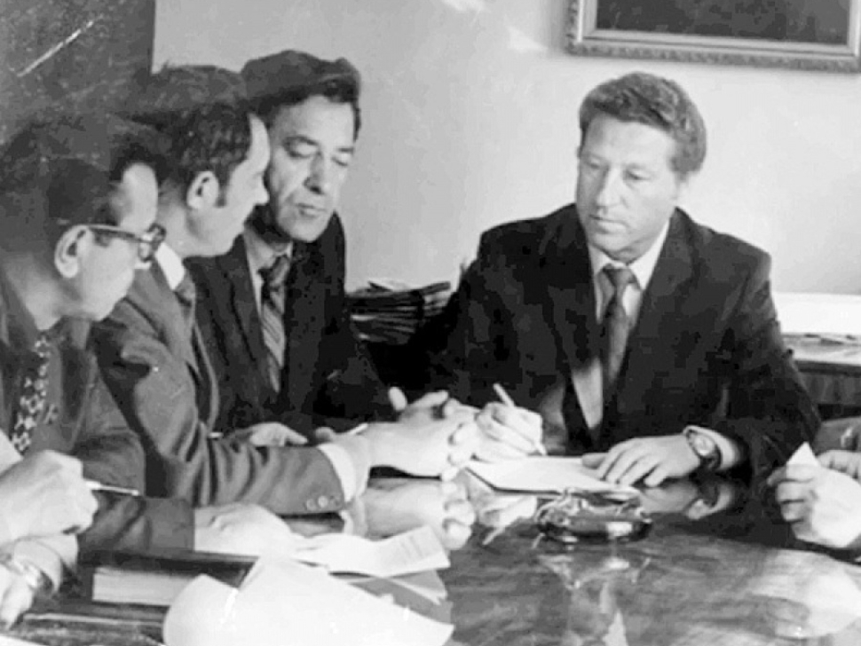 4b0e4f9f9285dd3c59989d6743c0d6de_XL