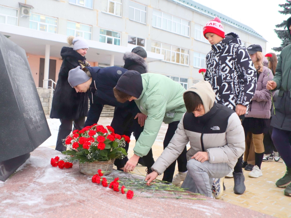 В Воскресенске почтили память героя-летчика IMG_4961