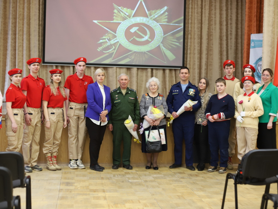 Сотрудники «ВМУ» стали участниками «Урока мужества» ВМУ Урок мужества