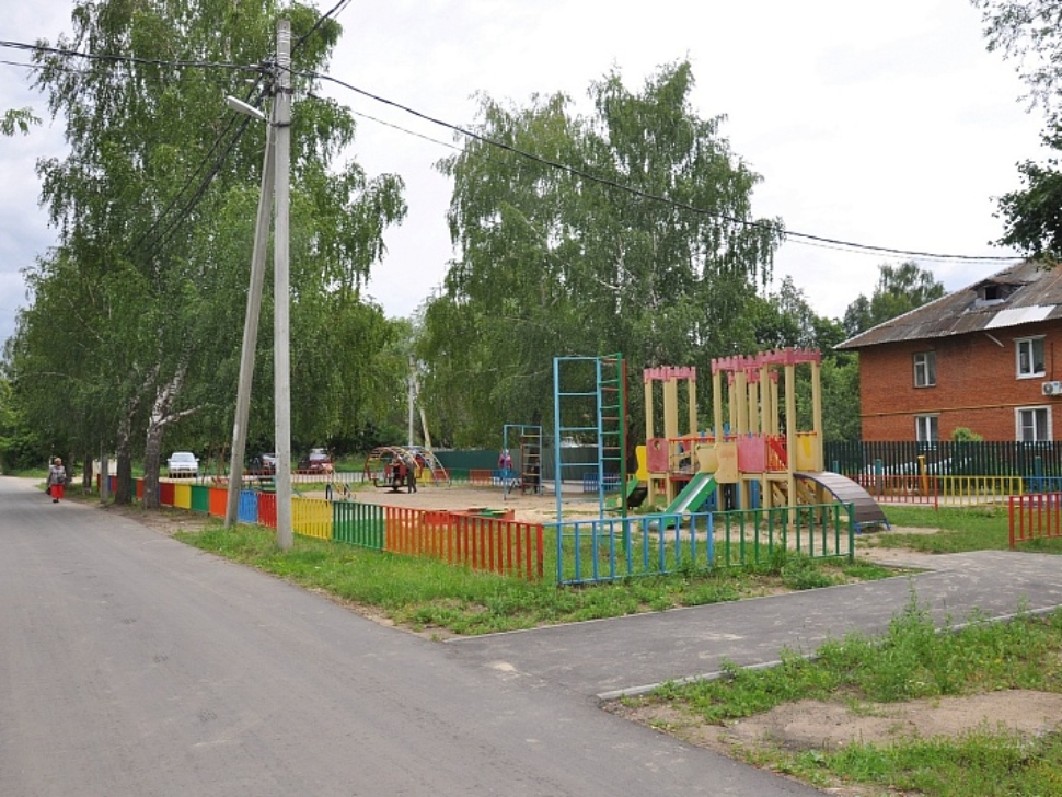 В Воскресенске продолжается благоустройство дворов В Воскресенске продолжается благоустройство дворов