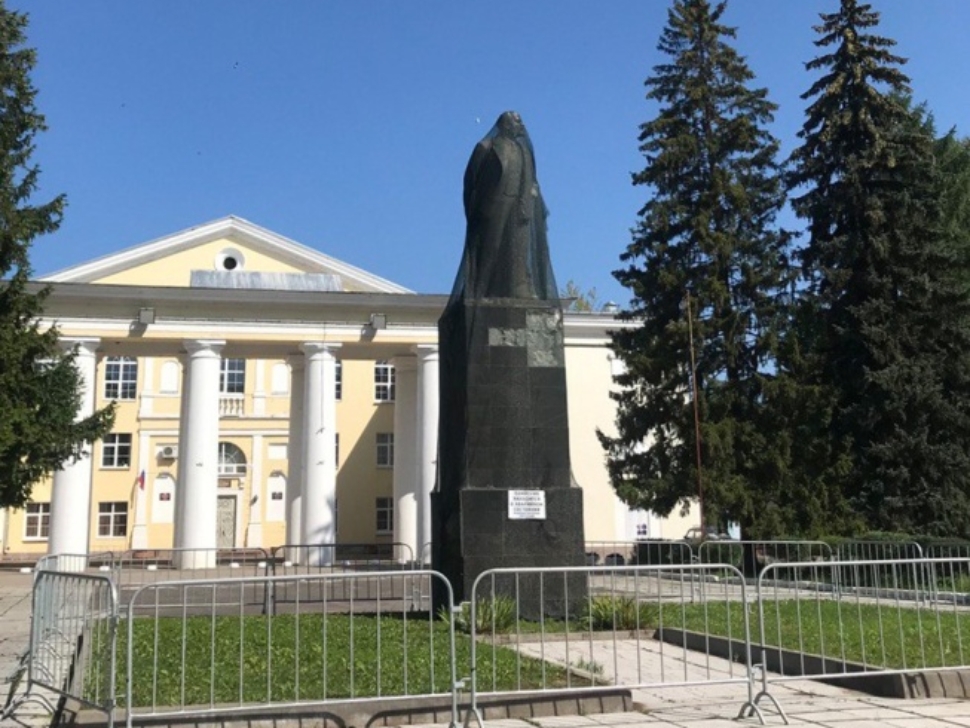 Какой станет площадь у ДК «Цементник», решат жители Какой станет площадь у ДК «Цементник», решат жители