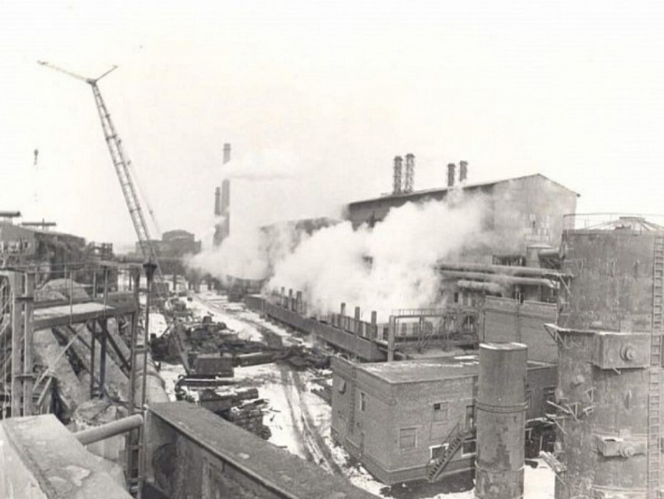 Комсомольцы и молодежь в строительстве и развитии химкомбината Комсомольцы и молодежь в строительстве и развитии химкомбината