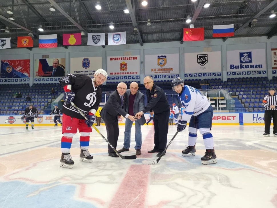 В Воскресенске стартовал хоккейный турнир силовых ведомств В Воскресенске стартовал хоккейный турнир силовых ведомств