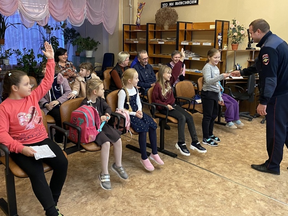 В учреждениях культуры прошли лекции по безопасности дорожного движения В учреждениях культуры прошли лекции по безопасности дорожного движения