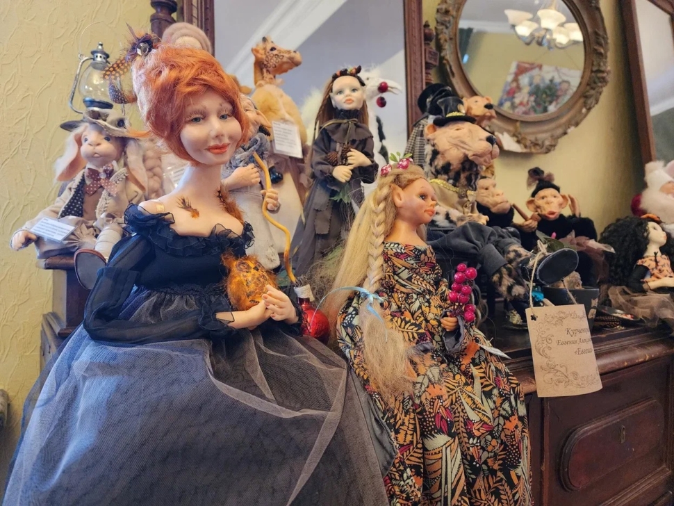 Мастерицы округа подготовили выставку авторских игрушек Мастерицы округа подготовили выставку авторских игрушек